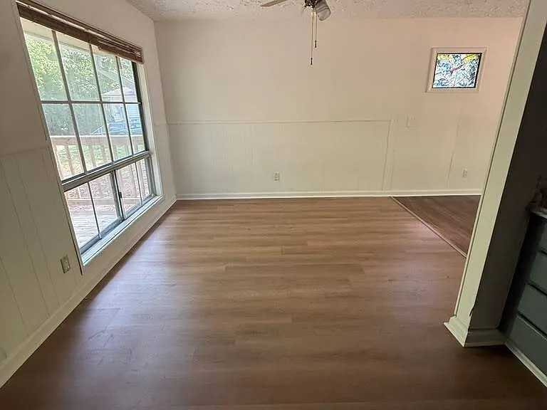480 Evergreen Dr — Photo 3