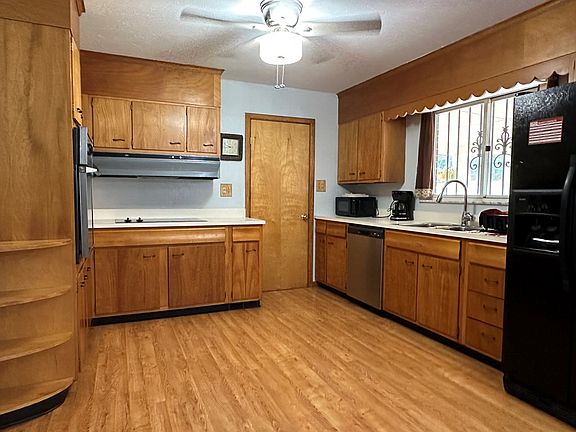 3rd image of 232 Tolley Dr