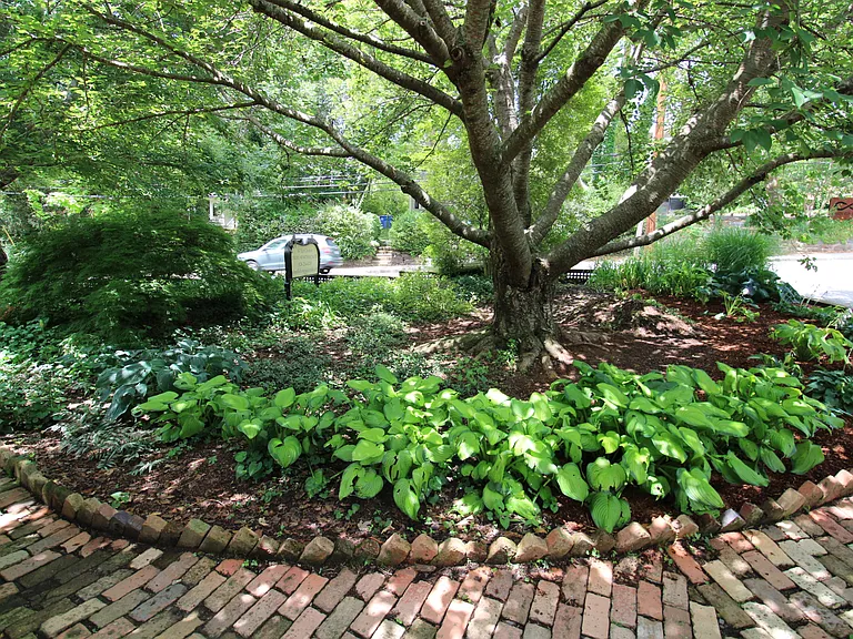 147 E Chestnut St #3 — Photo 14