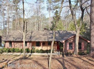 15 Cardinal Dr, Newnan, GA 30263