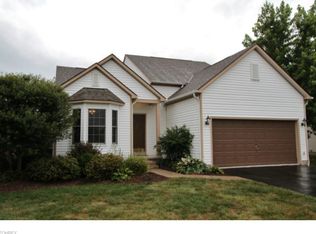 721 Ridgeview Dr, Pataskala, OH 43062