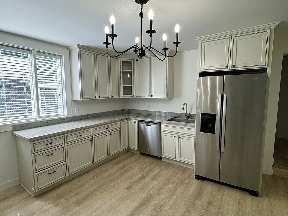 1540 C St #2