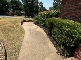 110 E Norman Pl, Broken Arrow, OK 74012