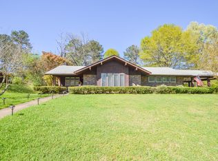 108 Pinewood Dr, Starkville, MS 39759