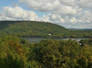 26 Hilldale Rd, New Fairfield, CT 06812