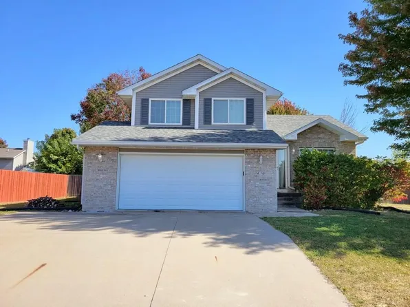 430 Pebble St, North Liberty, IA 52317