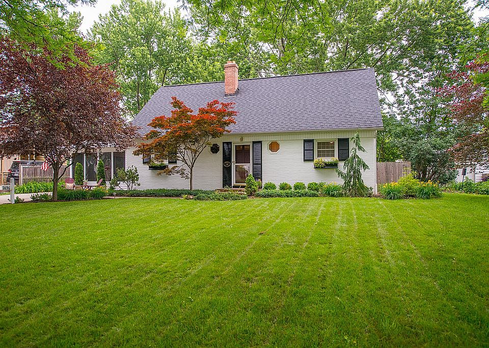1st image of 2696 Wellesley Dr