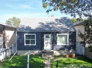 11429 89th St NW, Edmonton, AB T5B 3T7