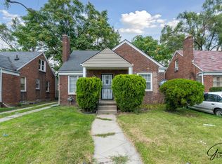 10420 Curtis St, Detroit, MI 48221