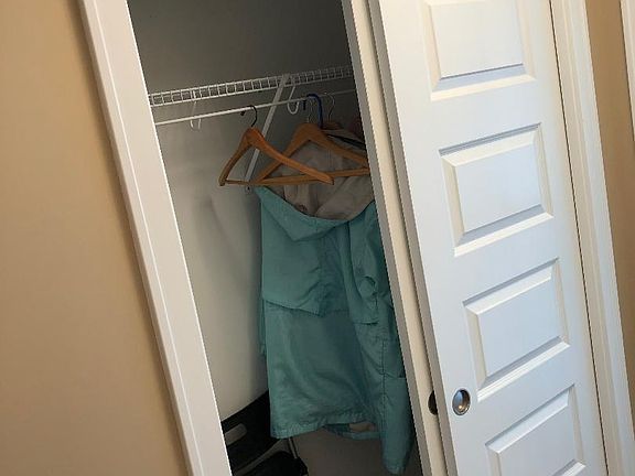 4th image of 508 Laurie Dr #8
