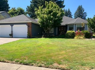 1942 NE Springer Ct, McMinnville, OR 97128