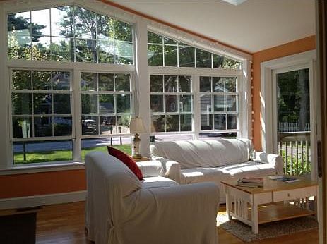 Beautiful 4 season sun porch.