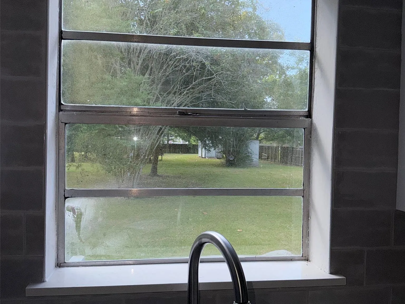 3 bed, 1.0 bath, 934 sqft, $1,500 — Photo 4