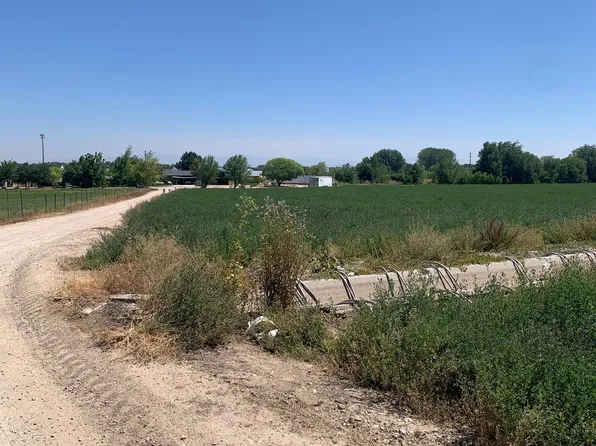 1064 N Big Tree Ln, Kuna, ID 83634