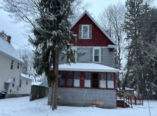 119 Bluff Dr, East Rochester, NY 14445