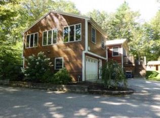5 Loon Ledge Ln, Deerfield, NH 03037