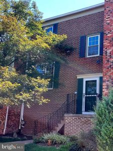 1081 Tottenham Ct, Sterling, VA, 20164