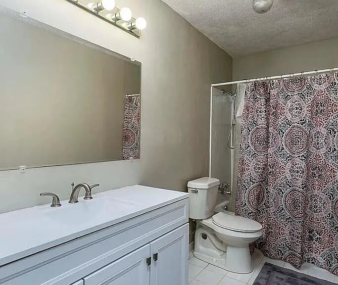 8221 Oxford Dr — Photo 17