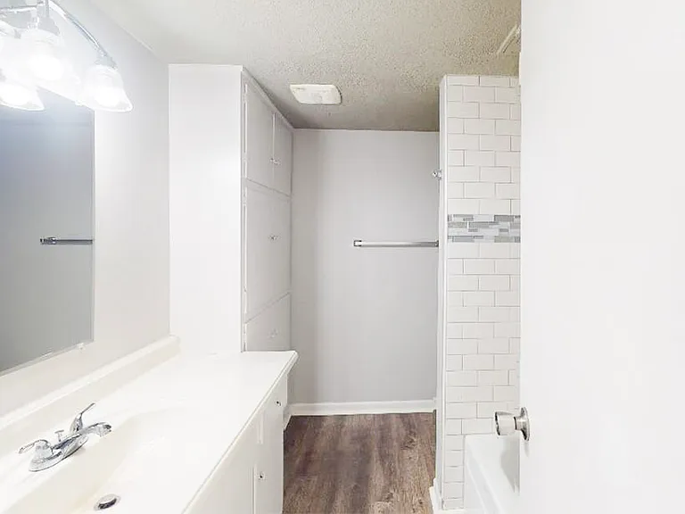 3800 E 29th St #5 — Photo 33