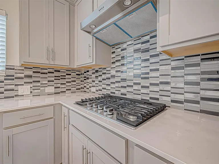 10511 Blankiet Ln — Photo 16