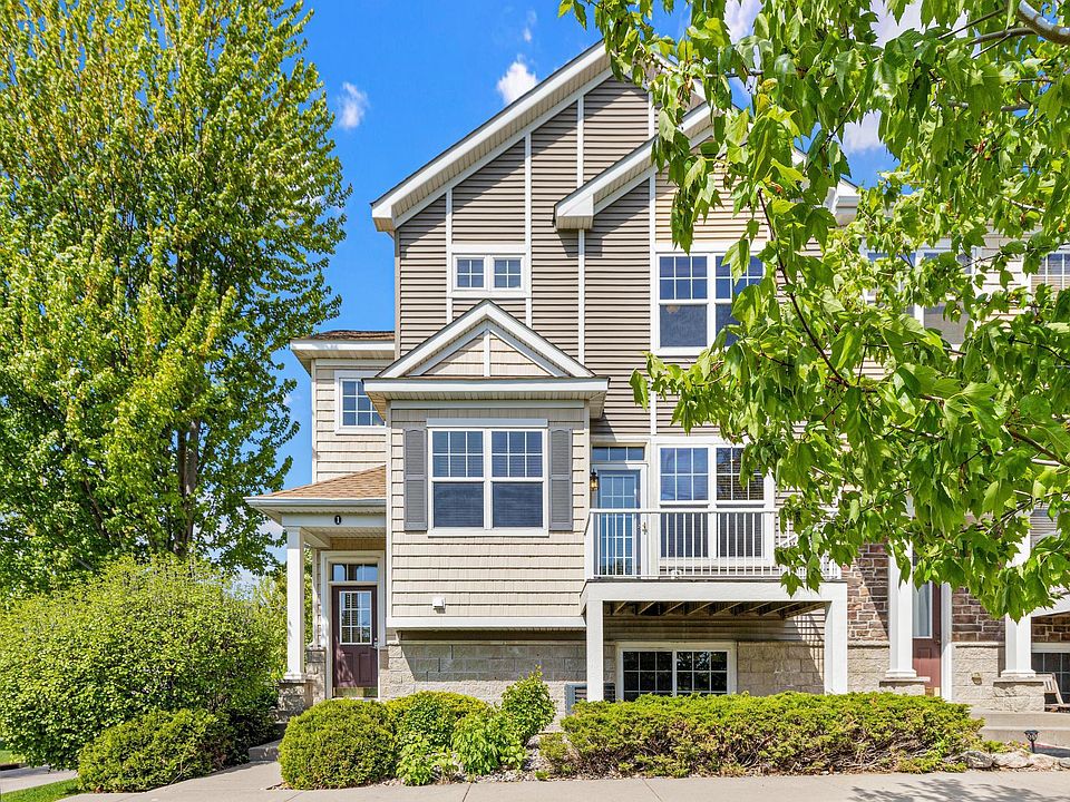 1st image of 1802 Colonial Ln Unit 1