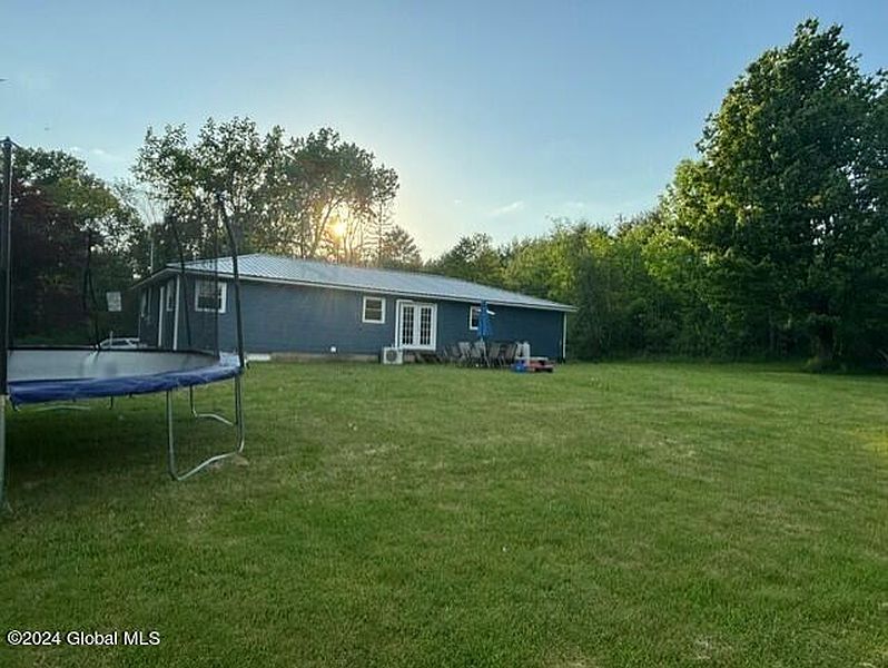 2nd image of 28 Flensburg Drive