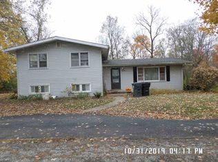 1002 W 3rd St, Alexandria, IN 46001