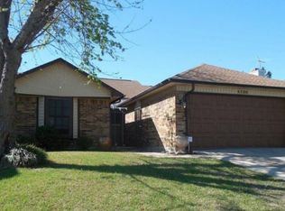 4128 Periwinkle Dr, Fort Worth, TX 76137