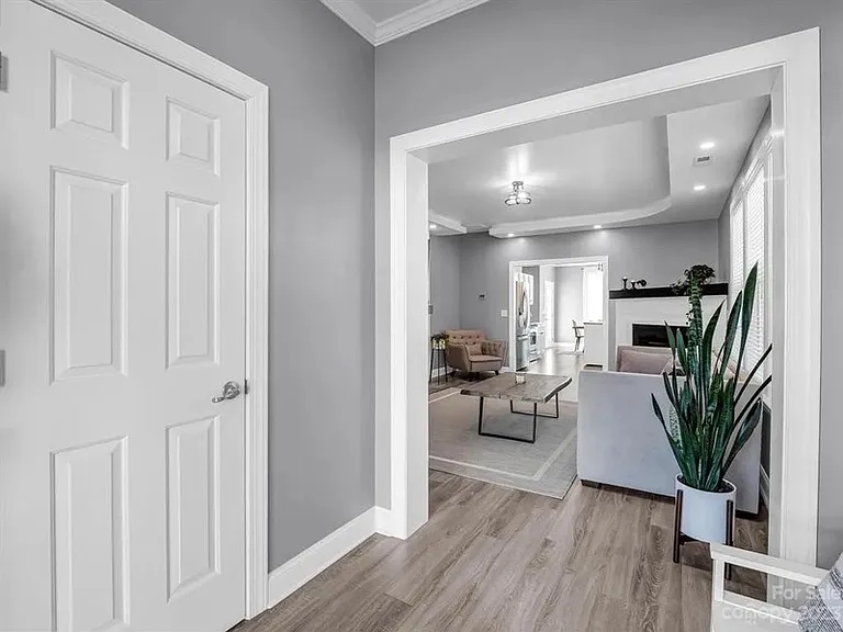 5 Maxim Ct — Photo 4