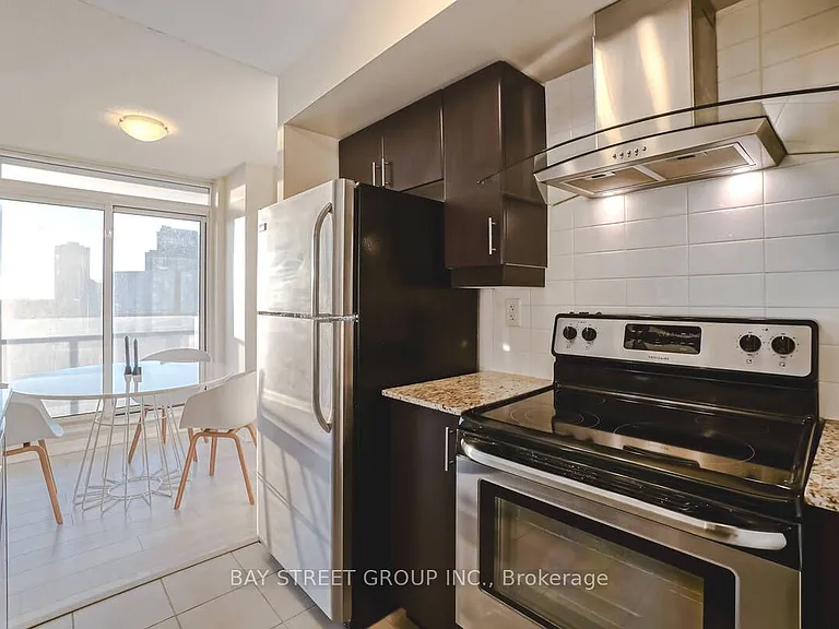 190 Borough Dr #710 — Photo 18
