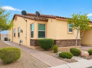 2722 Chinaberry Hill St, Laughlin, NV 89029