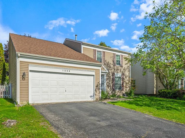 1305 S Paddock Dr — Photo 2