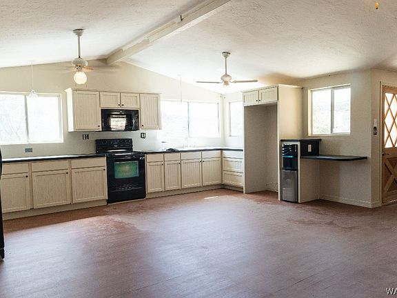 4th image of 4874 Emerson Avenue