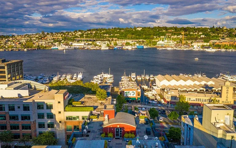 1611 on Lake Union — Photo 26