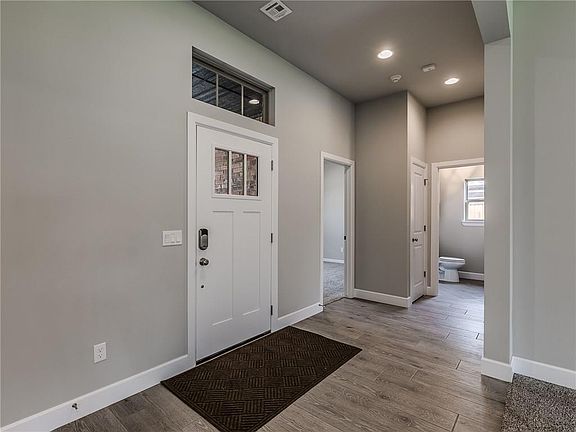 3rd image of 2609 Crystal Creek Dr