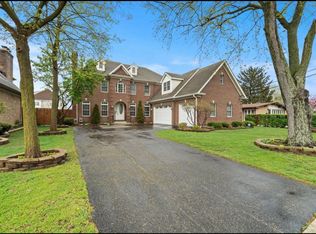 416 W Natoma Ave, Addison, IL 60101