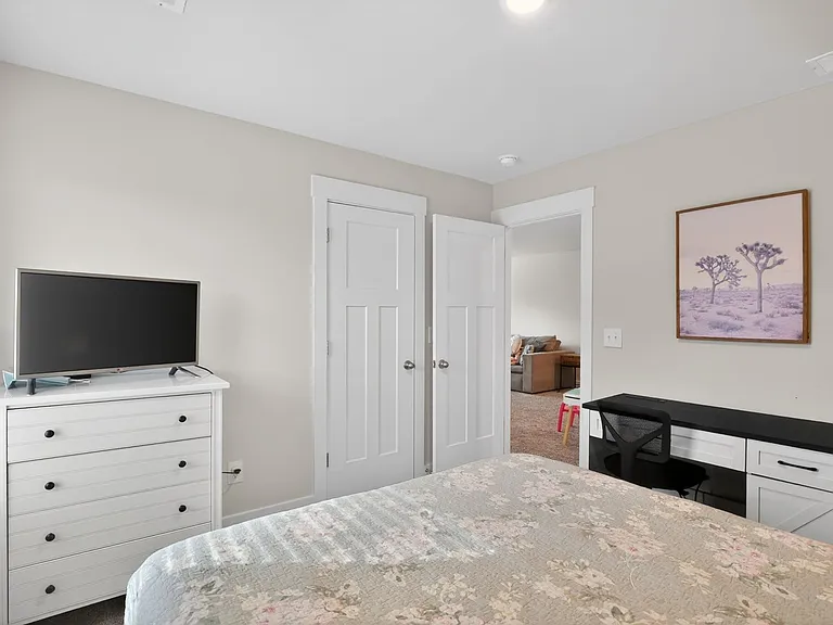 333 Pewter Cir — Photo 28