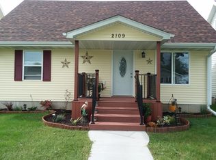 2109 Racine Ave, Burlington, IA 52601