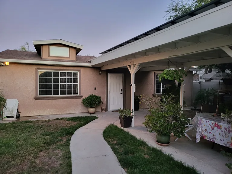 25920 Sherman Rd — Photo 6