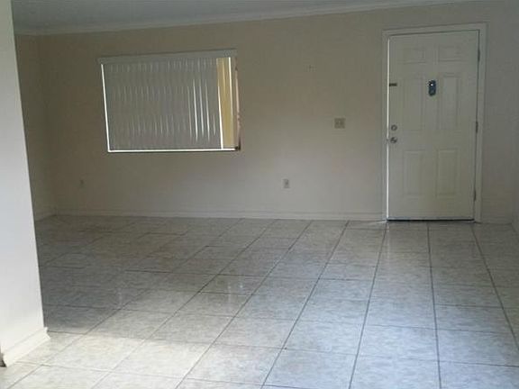 4th image of 2631 Oak Park Way #201