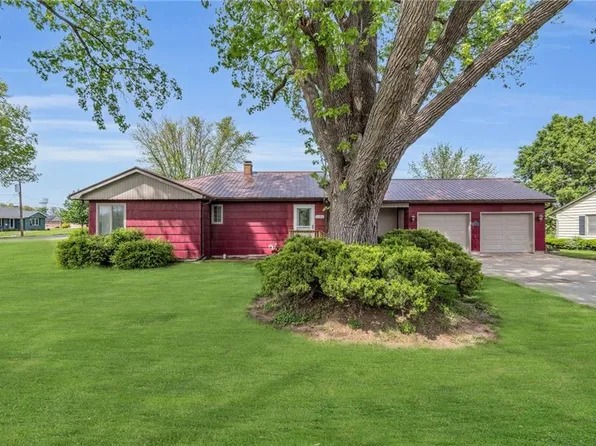 1 E 14th St, Carrollton, MO 64633