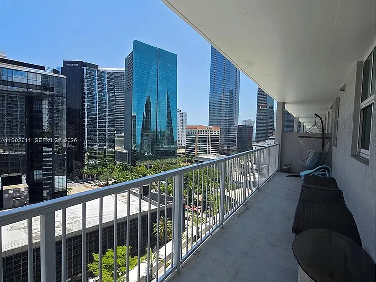 1250 S Miami Ave #1514 — Photo 31