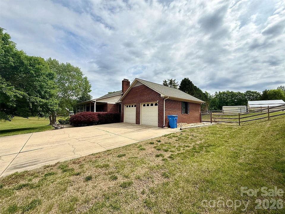 2nd image of 106 Poplins Grove Church Rd