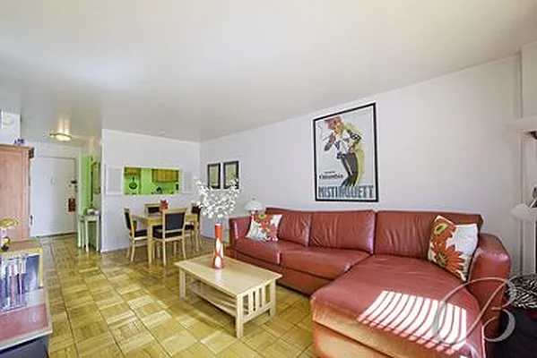 Sold by Bellmarc Realty | media 22