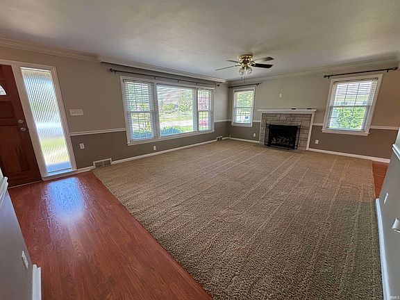 2nd image of 212 S Alvord Blvd