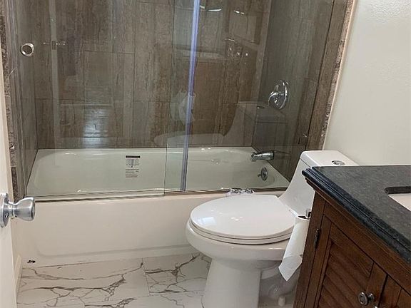 4th image of 19201 Maplebay Ct