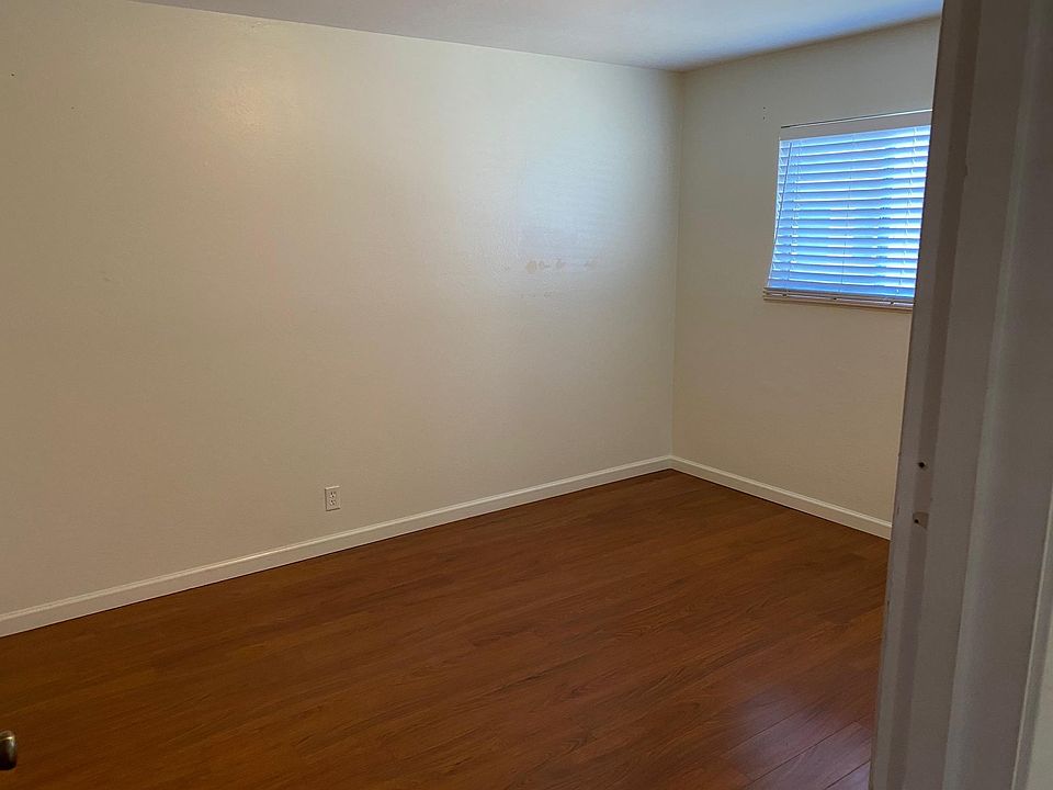 1st image of 852 Lewis Ave