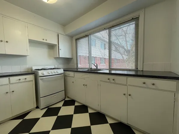 105 NE 61st Ave #1-21, Portland, OR 97213