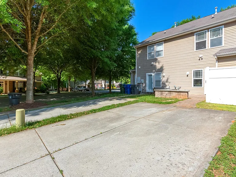 12308 Cross Meadow Rd — Photo 20