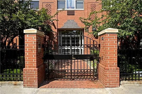 Rented by Manhattan Skyline | media 8